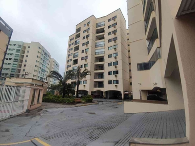 Apartamento com 3 quartos para alugar no bairro Jardim Camburí, 86m²