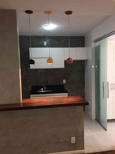 Apartamento com 3 quartos para alugar no bairro Silveira, 90m²