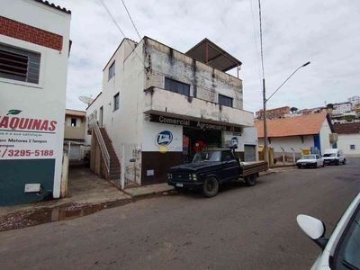 Apartamento com 4 quartos à venda no bairro Centro, 127m²