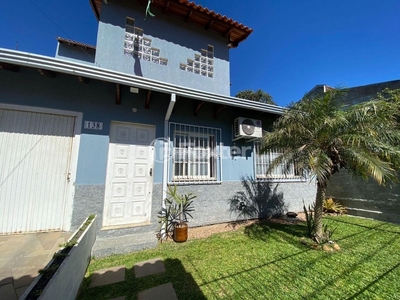 Casa 3 dorms à venda Rua Perudia, Santa Isabel - Viamão