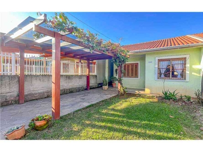 Casa com 2 quartos à venda no bairro Campestre, 52m²