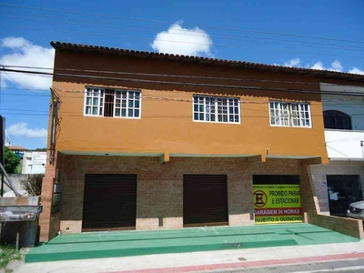 Casa com 2 quartos à venda no bairro Castelândia, 170m²