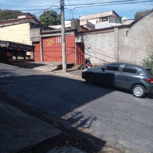 Casa com 2 quartos à venda no bairro Dom Bosco, 360m²