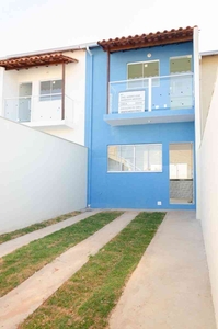Casa com 2 quartos à venda no bairro Frimisa, 120m²