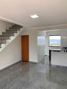 Casa com 2 quartos à venda no bairro Liberdade, 123m²