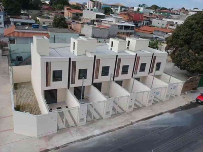 Casa com 2 quartos à venda no bairro Londrina (são Benedito), 90m²