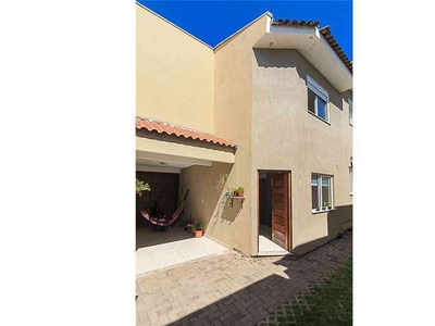 Casa com 2 quartos à venda no bairro Nonoai, 78m²