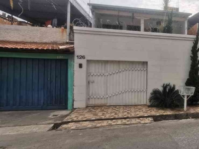 Casa com 2 quartos à venda no bairro Novo Aarão Reis, 180m²