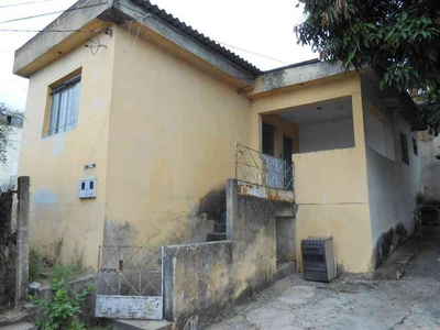 Casa com 2 quartos à venda no bairro Novo Riacho, 360m²