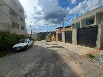 Casa com 2 quartos à venda no bairro Palmeiras, 66m²