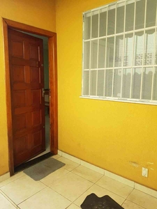 Casa com 2 quartos à venda no bairro Piratininga (venda Nova), 49m²