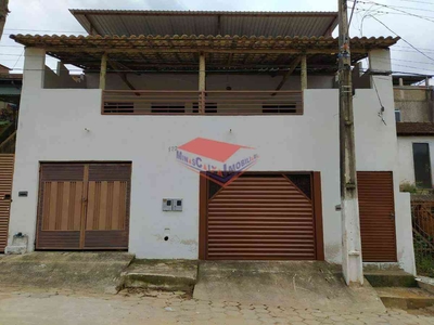 Casa com 2 quartos à venda no bairro Primavera, 200m²