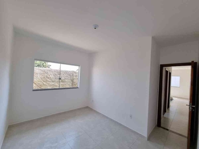 Casa com 2 quartos à venda no bairro Resplendor, 100m²