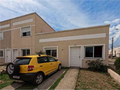 Casa com 2 quartos à venda no bairro Restinga, 114m²