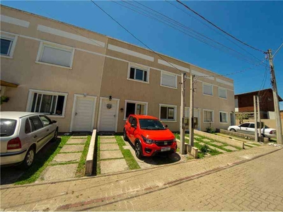 Casa com 2 quartos à venda no bairro Restinga, 82m²