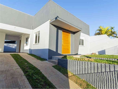 Casa com 2 quartos à venda no bairro Santa Cruz, 100m²