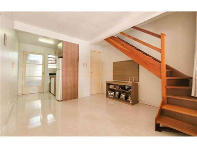 Casa com 2 quartos à venda no bairro Vicentina, 45m²