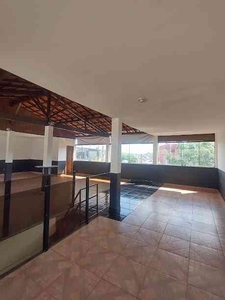 Casa com 2 quartos à venda no bairro Vila Bom Retiro, 189m²