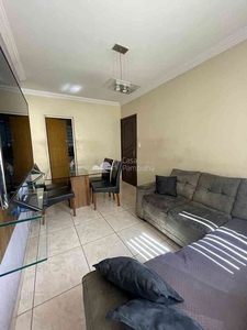 Casa com 2 quartos à venda no bairro Vila Clóris, 70m²