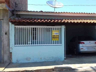 Casa com 2 quartos à venda no bairro Vila Esperança, 150m²
