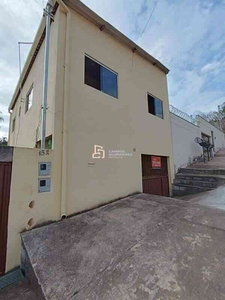 Casa com 2 quartos para alugar no bairro Paquetá, 50m²