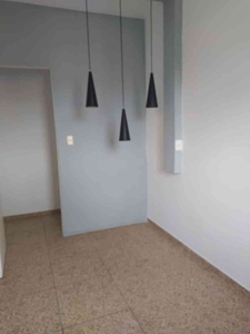Casa com 2 quartos para alugar no bairro Vila Pérola, 75m²