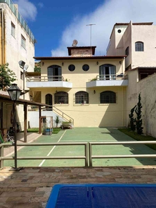Casa com 3 quartos à venda no bairro Alto Caiçaras, 184m²