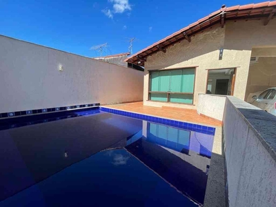 Casa com 3 quartos à venda no bairro Álvaro Camargos, 360m²