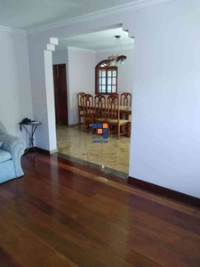 Casa com 3 quartos à venda no bairro Amazonas, 360m²