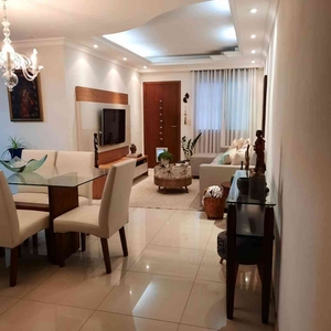 Casa com 3 quartos à venda no bairro Cabral, 150m²