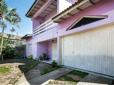 Casa com 3 quartos à venda no bairro Canudos, 100m²