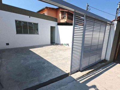 Casa com 3 quartos à venda no bairro Cenáculo, 65m²