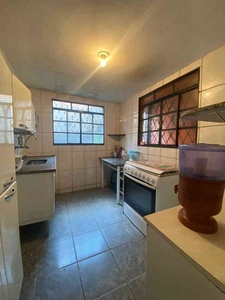 Casa com 3 quartos à venda no bairro Conjunto Celso Machado, 220m²
