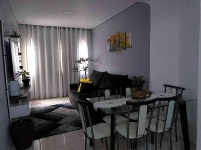 Casa com 3 quartos à venda no bairro Duque de Caxias, 68m²
