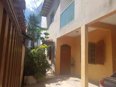 Casa com 3 quartos à venda no bairro Eldorado, 250m²