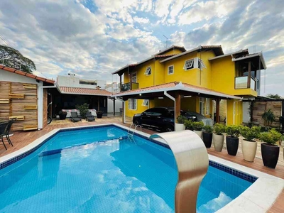 Casa com 3 quartos à venda no bairro Espírito Santo, 380m²