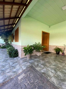 Casa com 3 quartos à venda no bairro Fonte Grande, 200m²