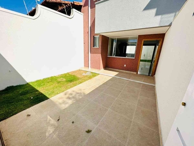 Casa com 3 quartos à venda no bairro Itapoã, 120m²