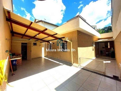 Casa com 3 quartos à venda no bairro Jacqueline, 135m²