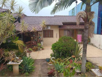 Casa com 3 quartos à venda no bairro Jardim Itu Sabará, 140m²