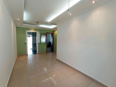 Casa com 3 quartos à venda no bairro Jardim Leblon, 139m²