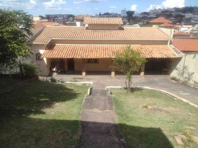 Casa com 3 quartos à venda no bairro Jardim Riacho das Pedras, 600m²