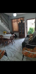 Casa com 3 quartos à venda no bairro João Pinheiro, 85m²