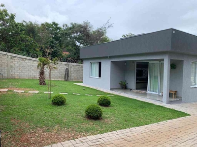 Casa com 3 quartos à venda no bairro Lagoa Mansões, 1000m²