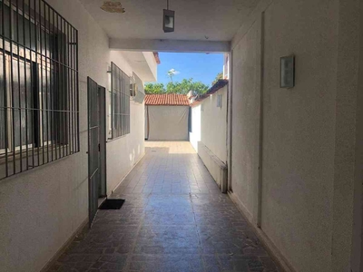 Casa com 3 quartos à venda no bairro Nova Cachoeirinha, 279m²
