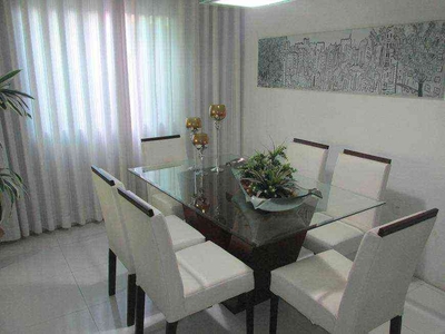 Casa com 3 quartos à venda no bairro Ouro Preto, 245m²