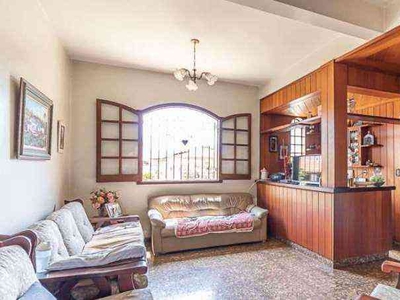 Casa com 3 quartos à venda no bairro Palmares, 386m²
