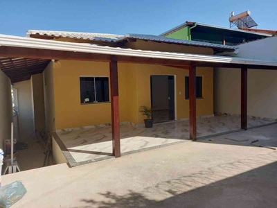 Casa com 3 quartos à venda no bairro Palmeiras, 200m²