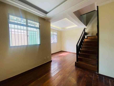 Casa com 3 quartos à venda no bairro Paquetá, 90m²