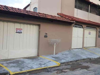 Casa com 3 quartos à venda no bairro Parque Maracanã, 96m²